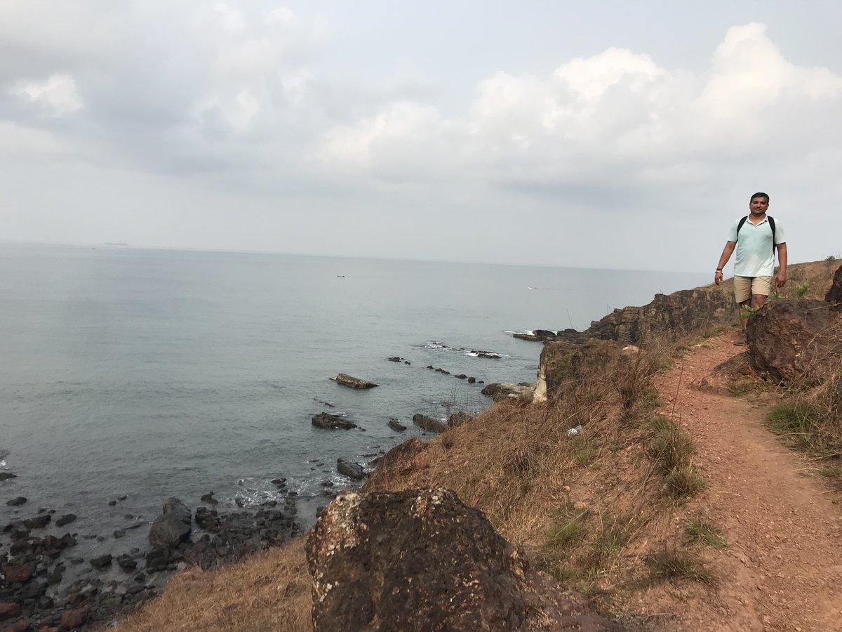 sidkuks's tweet photo. An early morning trek to Aguada plateau well organised by #Ecotrek Goa under leadership of Durgadas Parab &amp; team. 
#trekking #trekkinglovers #trekkingadventure #trekkingindia #trekkinglife  #incredibleindia @incredibleindia @TourismGoa @tourismgoi  
with @SONIAKUKS https://t.co/uUHrgVmiSY