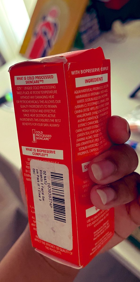 EmMickael's tweet photo. #noonksa #noon never disappoints with their HORRIBLE and BROKEN packaging. Literally everything is broken, dirty, and the conditioner i paid for is literally all over the plastic bag :) 👎 all products are opened for some reason too :)) https://t.co/3XJFnLejIO