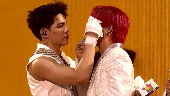 urlovekeun's tweet photo. https://t.co/ovCrJ96UjH