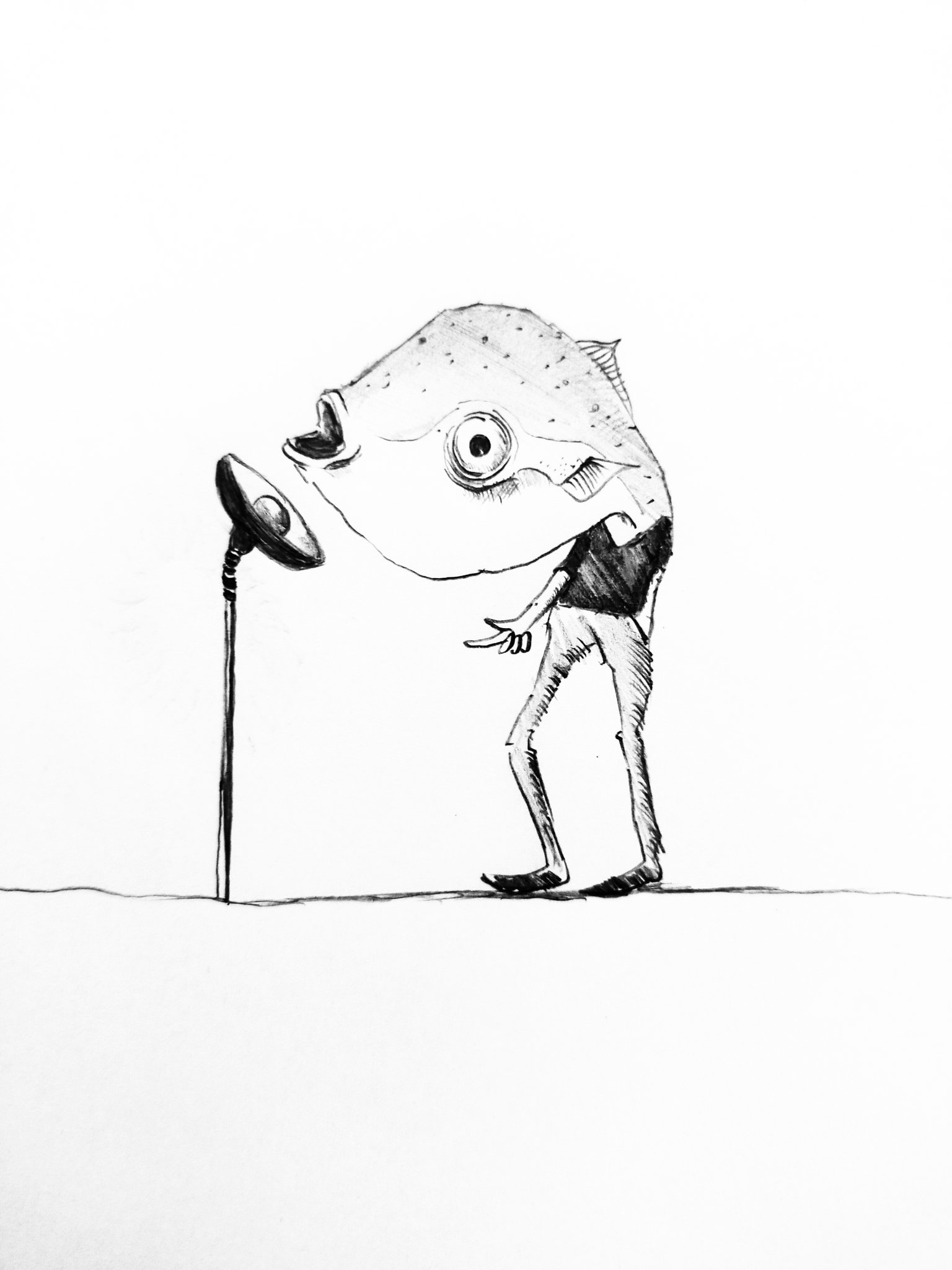 よしむし スポットライトを浴びるにふさわしくなりたい 線画 鉛筆イラスト 鉛筆画 シュール アート イラスト モノクロイラスト ペン画 魚イラスト T Co Gdnqymh99u Twitter