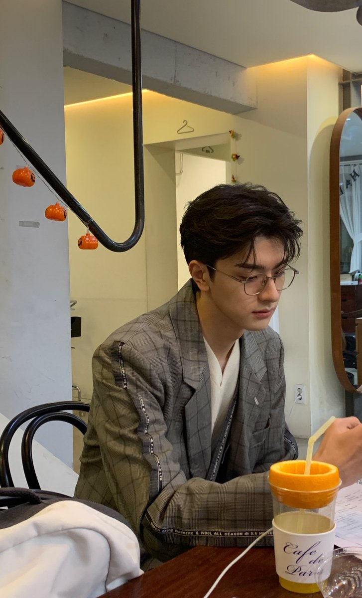 LINYILOVER_TH's tweet photo. 2022.04.10
LinYi Studio’s Weibo Update

สตูมาลงรูปเก่าน้องในสต๊อค
ให้แฟนคลับได้หายคิดถึง

#林一 #LinYi #หลินอี #린이
#LinYiLover_TH #บ้านคนรักหลินอี https://t.co/ymi1KvikPm
