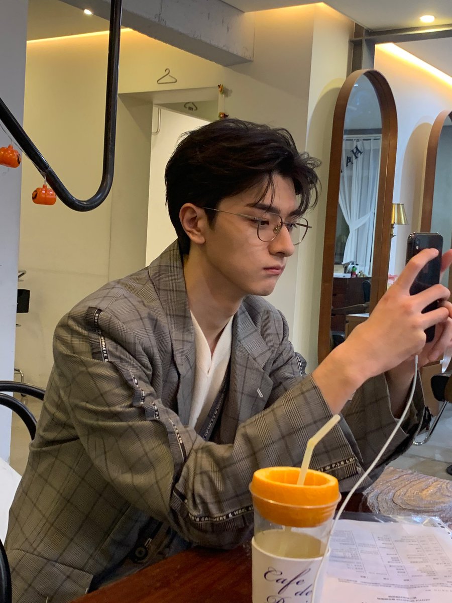 mylilboy_linyi's tweet photo. 20220410
LinYi Studio Update

#林一
#LinYi
#หลินอี
#Iam_LinYi https://t.co/LmhIsU7qMK