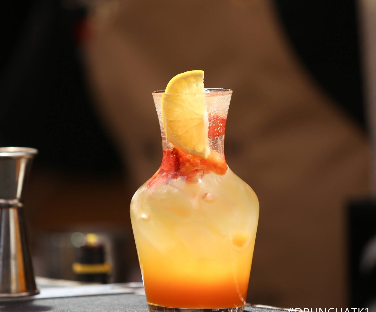 k1klubhouse's tweet image. When I sip. You sip. We sip.🍸
.
#k1brunch⁠
#k1fleamarket⁠
#experiencehappiness⁠
#funeveryday⁠
#sundayfunday