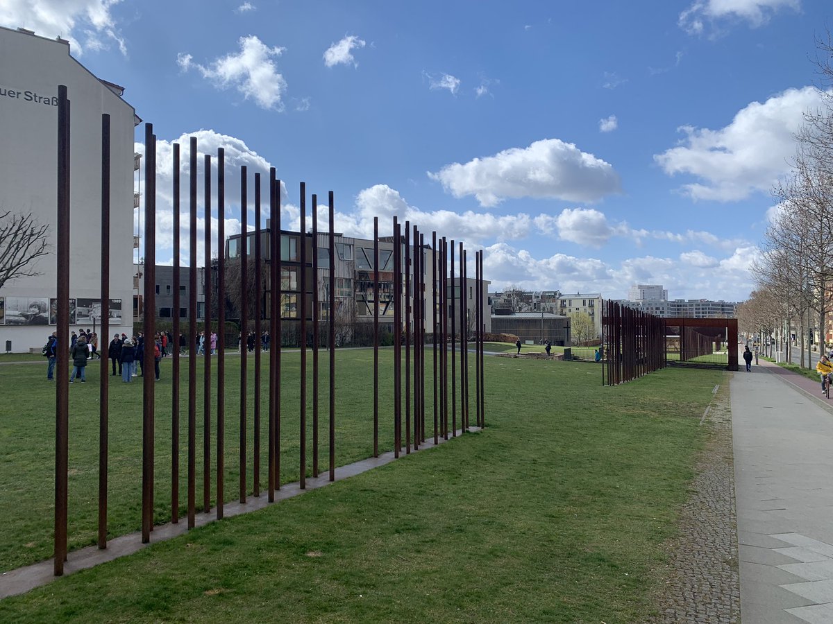 Boordevol en verrijkend inspiratie weekend Berlijn met <a href="/vanwijnengroep/">Van Wijnen</a> team noord/oost en <a href="/freshforward_nl/">Fresh Forward</a> rondom thema’s #sociaal, #technologie en #ecologie en de impact hiervan op onze ‘ruimte’ van leven