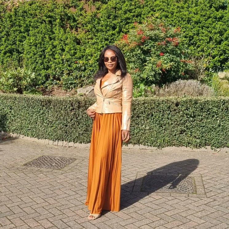 BodyByCathy's tweet photo. I've been to Mass with my family as today is Palm Sunday, which the beginning of Easter Holy week.
My faith is important & it helps to make me the person I'm & the choices I make in my life. I hope u're all having a wonderful Sunday with ur loved ones. #godsglowgirl💯 #pamsunday https://t.co/31DhR5dH8F