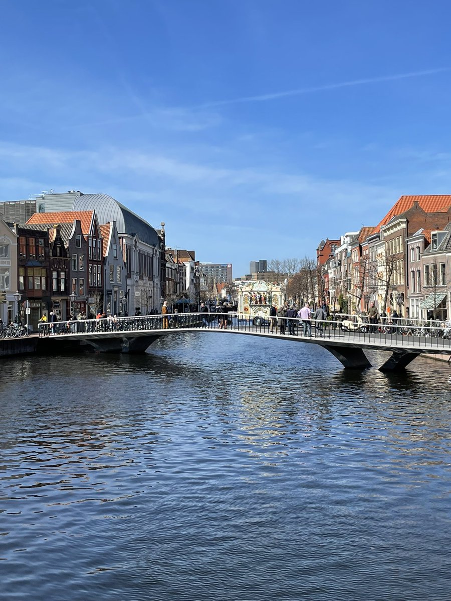 L0UL0UDI's tweet photo. @septemberVrouw Kijk stad ;-) #geruild https://t.co/GBokc9Rvok