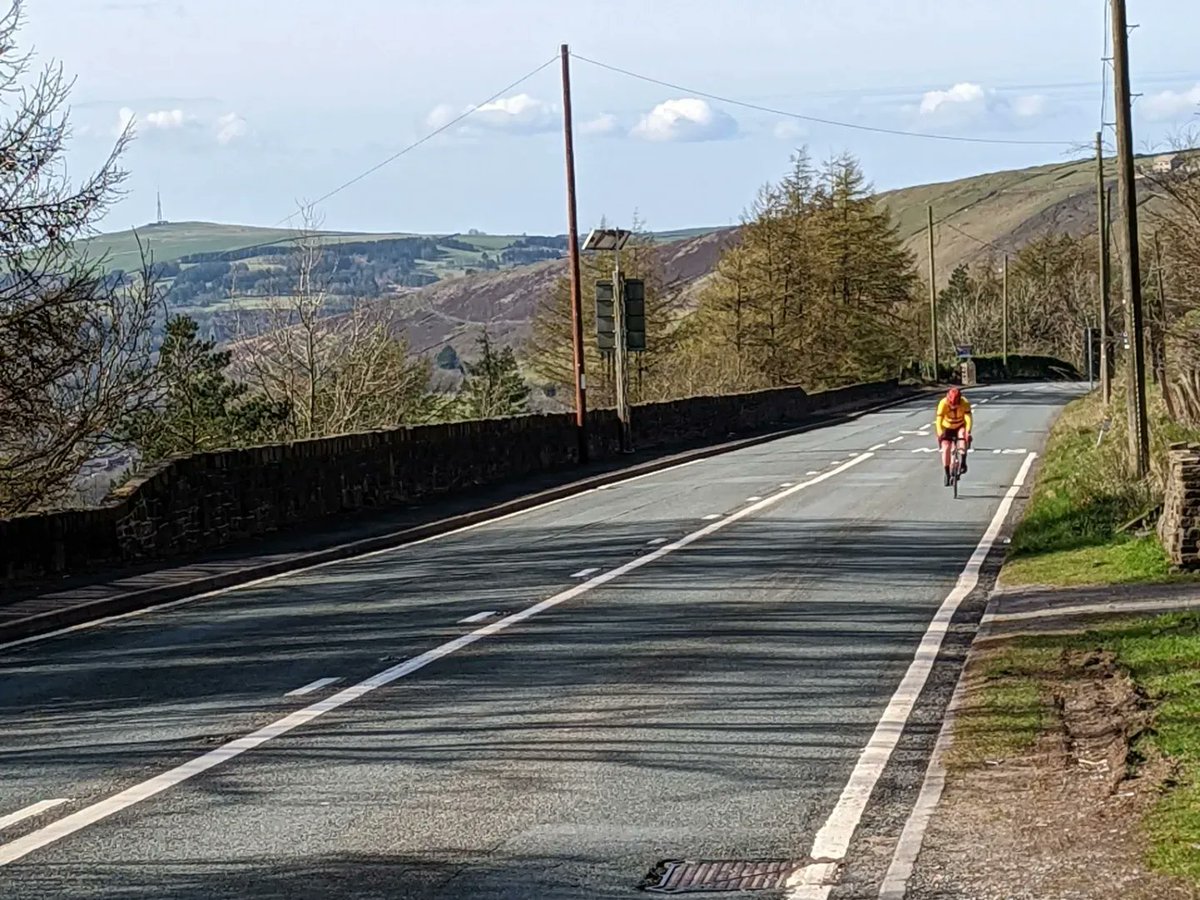 DuksCC's tweet photo. A superb morning ride today out via #Mossley, then over #Standedge, drop down through #Marsden and onto the @hloungebar_ in #Meltham for coffee, before heading up #WessendenHead. A blast down the #SkyeRoad before heading home through #Heyrod. Top ride. https://t.co/zmBTN5evKL