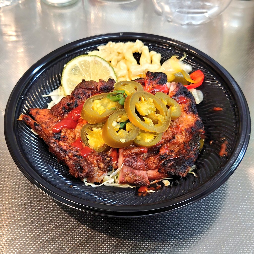 necohico's tweet photo. #GOODBOWL
『ジャークチキンハラペーニョ』
奥様のお土産ジャークチキン。
ピリッとスパイシーなジャークチキン!
酒が進む旨さです。
ごちそうさまでした! https://t.co/Zjt9vIOFQz