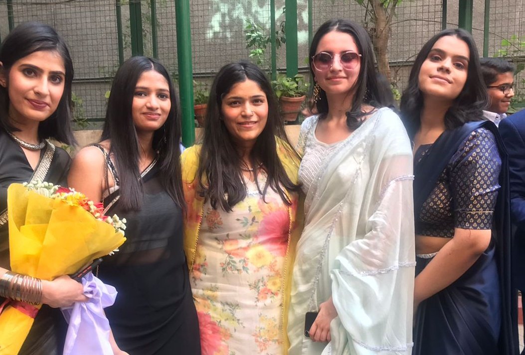 14 years of schooling in this institution culminated with a tremendous honour for me—the Ms Ahlcon title. ALWAYS GRATEFUL to all my mentors for having faith in me. Thank you to the organising team for the heartwarming farewell!
<a href="/y_sanjay/">Sanjay Yadav</a> <a href="/pntduggal/">PUNEET DUGGAL</a> <a href="/kandhari_ekta/">Ekta  Kandhari</a> @KavitaS2003