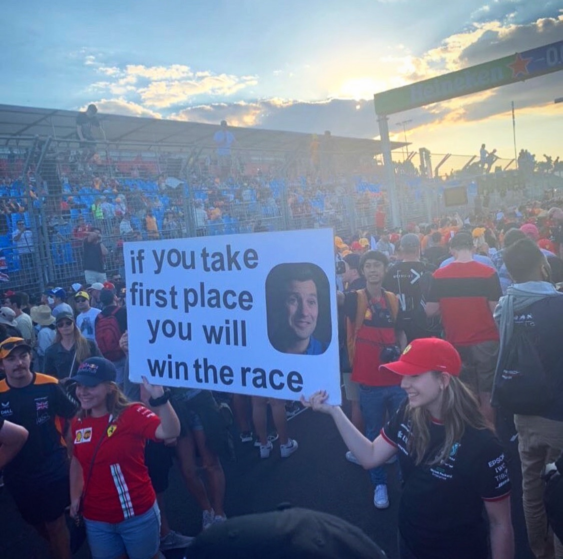 Haha, speechless. If I couldn’t be in Australia in person, overjoyed to be there in spirit. You nutty, lovely lot. 🤗🥰🇦🇺

📸 Insta <a href="/formulagod/">Archimedies</a>