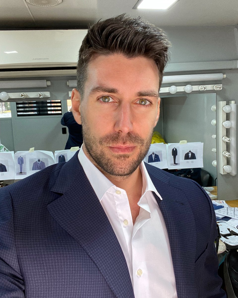 It always feels good to come back to business 🎥🎬

#anthonylorca #actorselfie #backstage #filmbackstage #bts #behindthescenes #menmodels #madridmodels #malemodelselfie #commercialmodel #modelos #modelmadrid #frenchactors #actormadrid #videoshoot #filming #modelspain #influencer