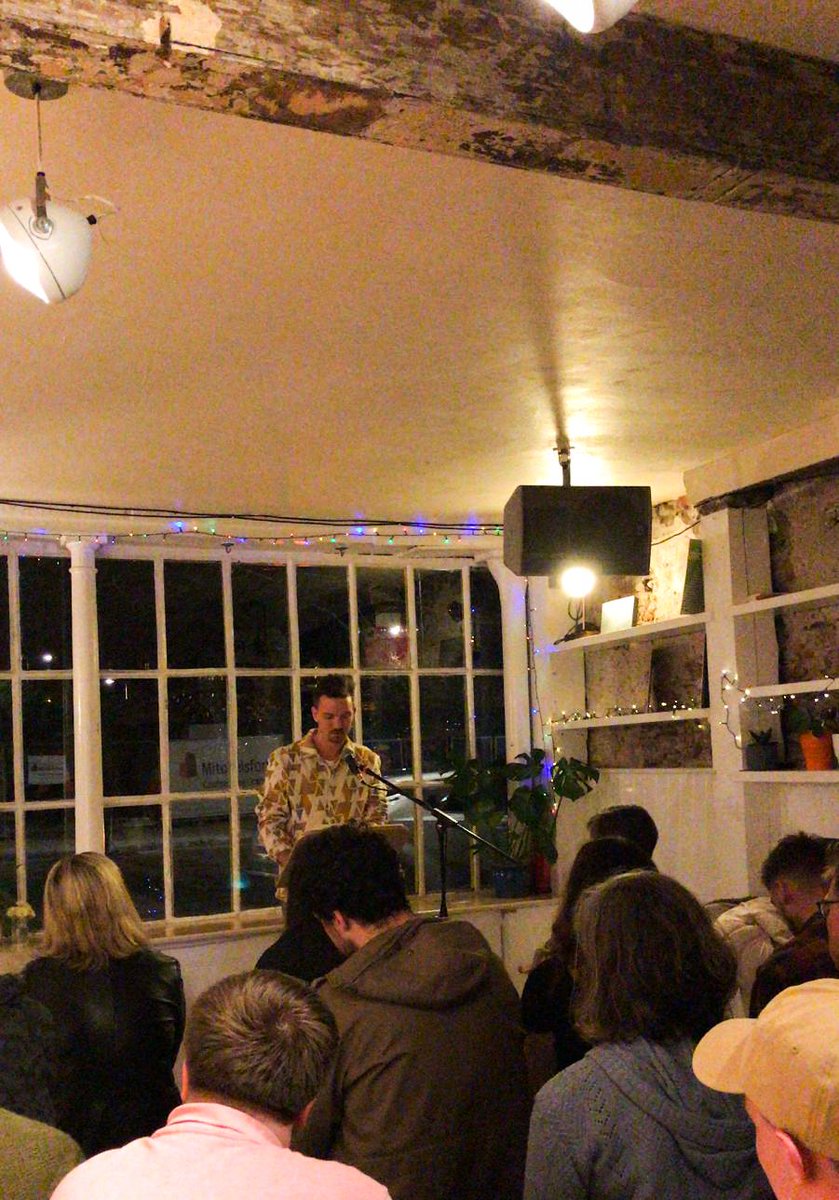 Thank you to everyone that took part in and spoke at Pen to Paper to People last night at plugd.

We were thrilled to have you all with us and delighted to provide an open space for emerging writers 📖💖