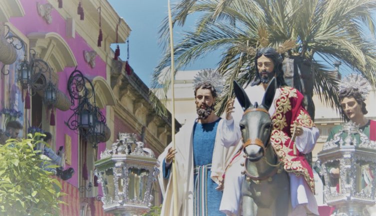 LorenzoMarinR's tweet image. ¡Feliz Domingo de Ramos! 🕯

La entrada triunfal de Jesús en Jerusalén, aclamado triunfalmente por una multitud como el Mesías.

¡Bendito el que viene en el nombre del Señor!.

#OrgullososDeNuestrasTradiciones
#SemanaSanta2022 
#DomingoDeRamos