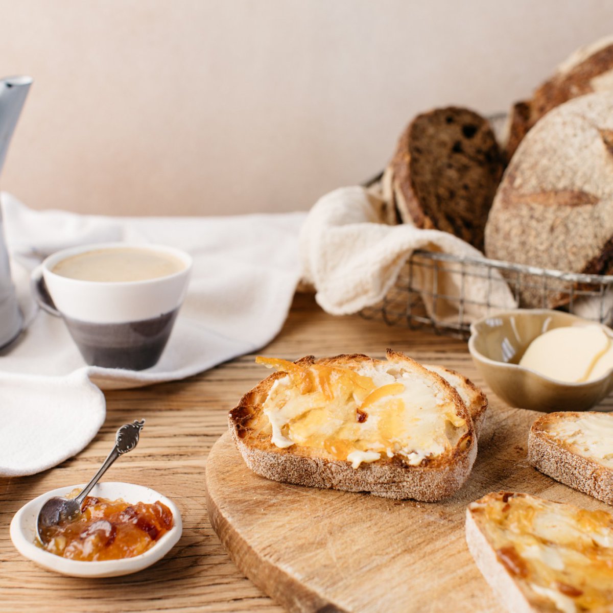 hawksheadrelish's tweet photo. Some mornings nothing beats amazing bread accompanied by fruity marmalade 😍
@lovinglyartisan
#HawksheadRelish #LovinglyArtisan #Handmade #SundayMorning #Toats #Breakfast #Cumbria https://t.co/6zppQtXpS0