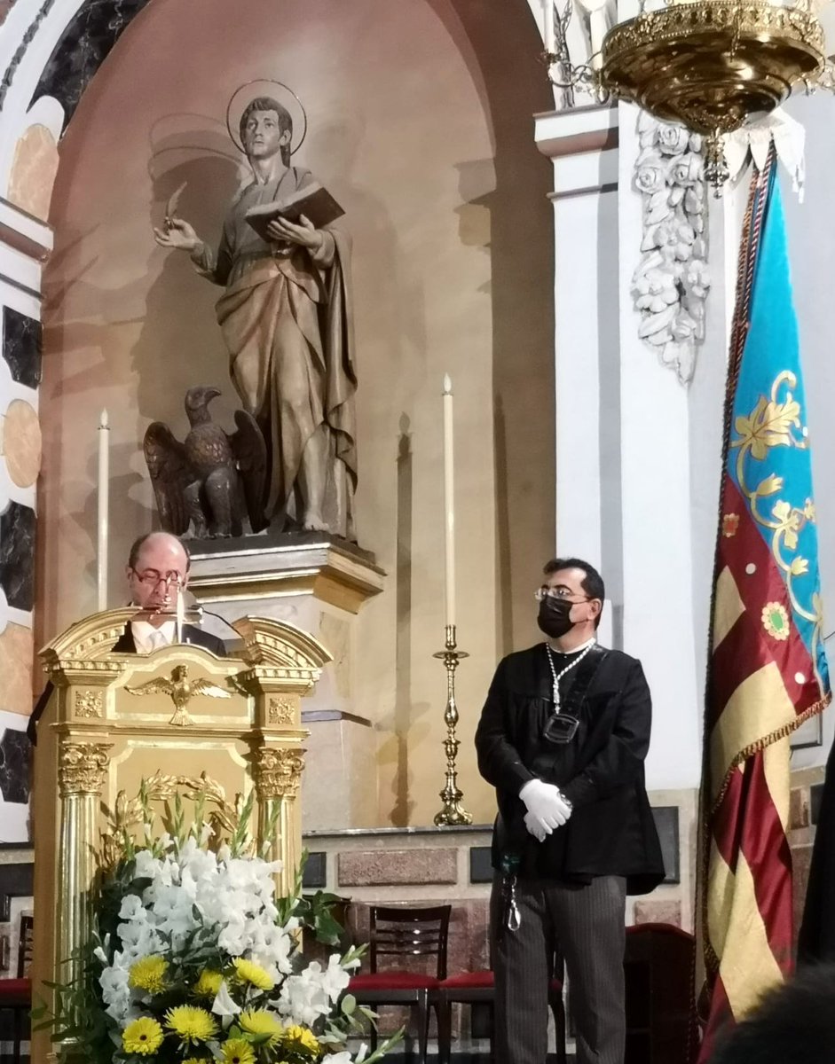 DrEGastaldi's tweet photo. Un honor ser el pregonero de la fiesta de San Vicente Ferrer este año. 
#Gracias #sanvicenteferrer #fiestasvicentinas #VALENCIA https://t.co/A4hM4ix7HP