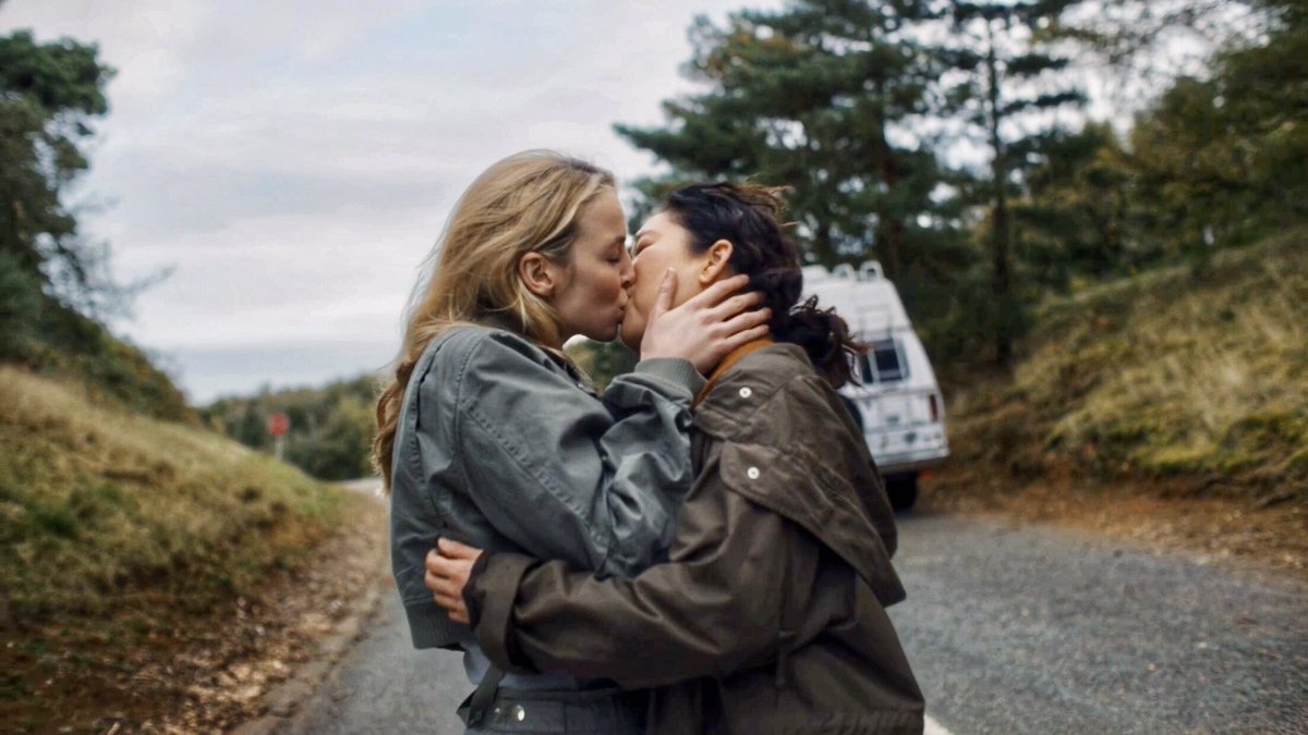 claire del gay tweet media