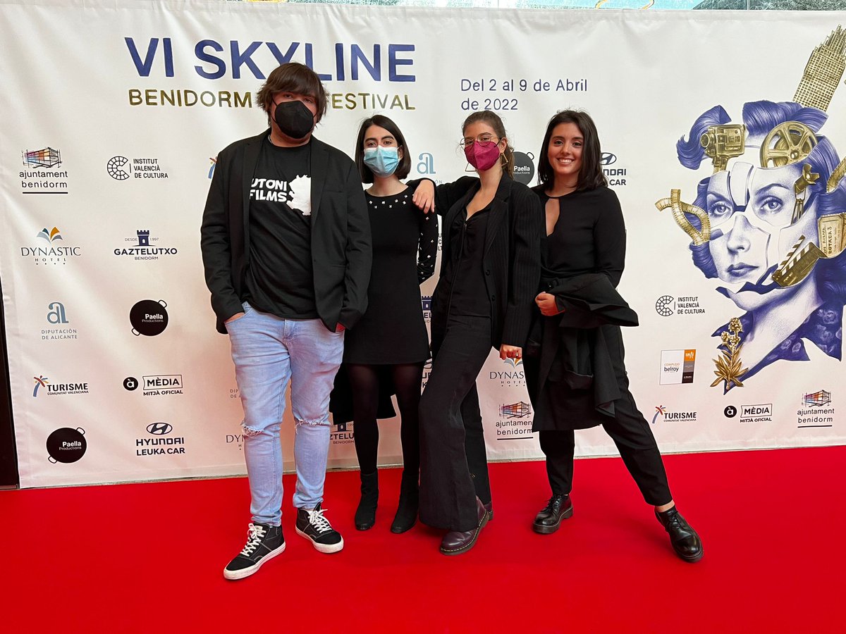 ButoniFilms's tweet photo. Butoni Films en el @skylinefilmfest✨🎬🎥 https://t.co/Nv1UA6JL1S