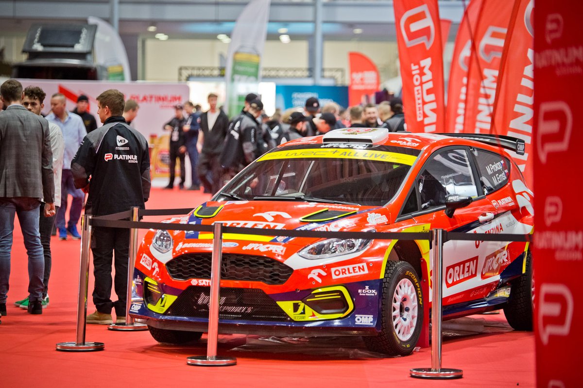 KibiceKubicy's tweet photo. Tymczasem na @PoznanMotorShow mocne akcenty motorsportowe... Nie przegapcie, dzisiaj ostatni dzień...

#MotorShow #Poznań @TeamORLEN @PKN_ORLEN #Verva #Platinum #Benzina @KubaPrzygonski #RedBull @ProkopOfficial #MPSports #JipoCars #ŁukaszByśkiniewicz @tvnturbo_turbo #BYŚ #MaxGear https://t.co/M8XL5YxmKB