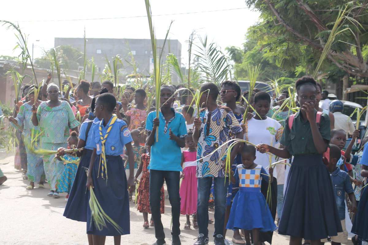 E Julu Swen (@juluswen) on Twitter photo <a href="/globalumc/">UM & Global</a> <a href="/umcbishops/">UMC Bishops</a> <a href="/UMCommunicators/">UMAC</a> <a href="/gifty_rev/">Rev. Gifty Roberts Smith</a>
<a href="/UMULiberia/">UMU of Liberia</a> Isaac Broune wrote about them as <a href="/UMNS/">United Methodist News</a> Communicator, now he is leading them as their Pastor. Celebrating Palm Sunday the Ivorian way. <a href="/globalumc/">UM & Global</a> <a href="/umcbishops/">UMC Bishops</a> <a href="/UMCommunicators/">UMAC</a> <a href="/gifty_rev/">Rev. Gifty Roberts Smith</a>
<a href="/UMULiberia/">UMU of Liberia</a> Isaac Broune wrote about them as <a href="/UMNS/">United Methodist News</a> Communicator, now he is leading them as their Pastor. Celebrating Palm Sunday the Ivorian way.