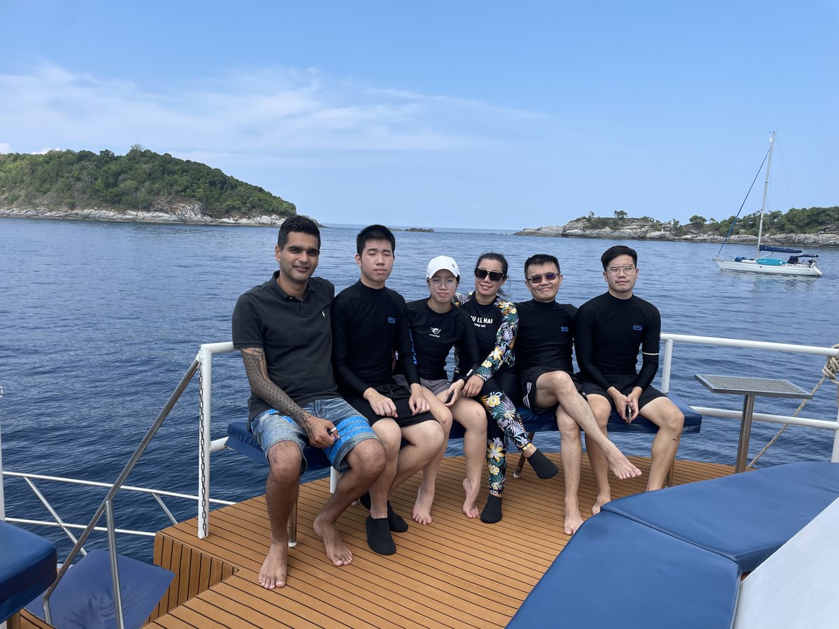 sirolodive's tweet photo. Amazing DSD Team at Sirolodive. 

#sirolodive #scubadeep #scubadivigphuket #Padi https://t.co/9tgb6Kco3r