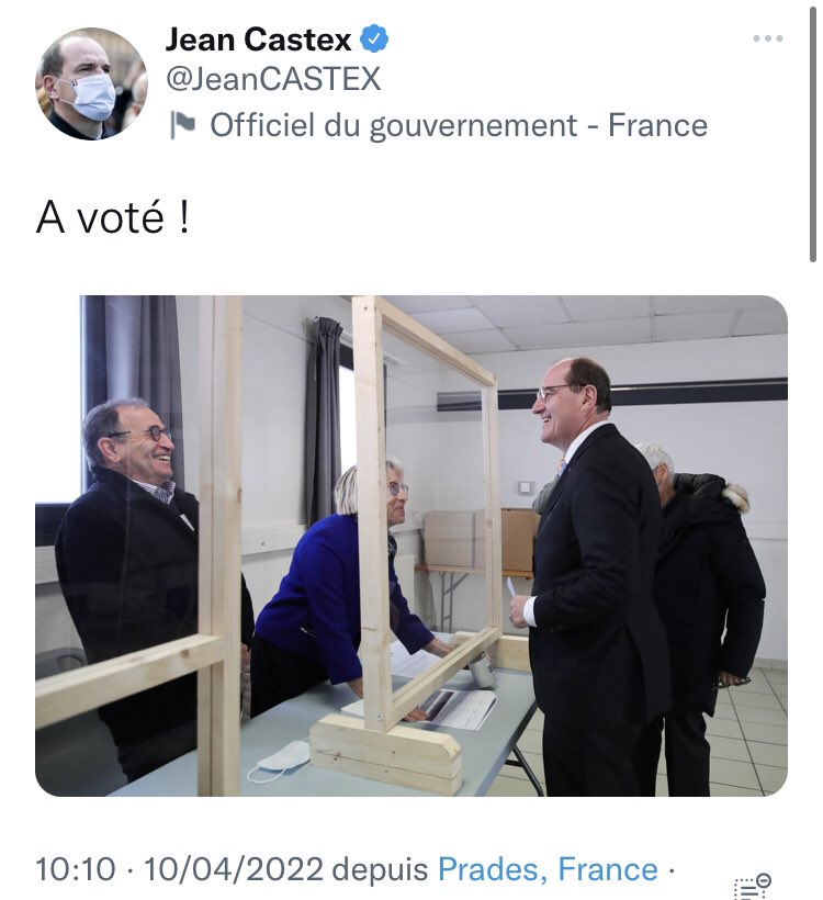 realmarcel1's tweet photo. Vu que ça nous a coûté un aller-retour en Falcon à plus de 10 000€ et un bilan carbone dégueulasse, on aurait apprécié que tu fasses une procuration…
#Presidentielle2022 #Castex #RadioLondres https://t.co/wTdfLFCGyX
