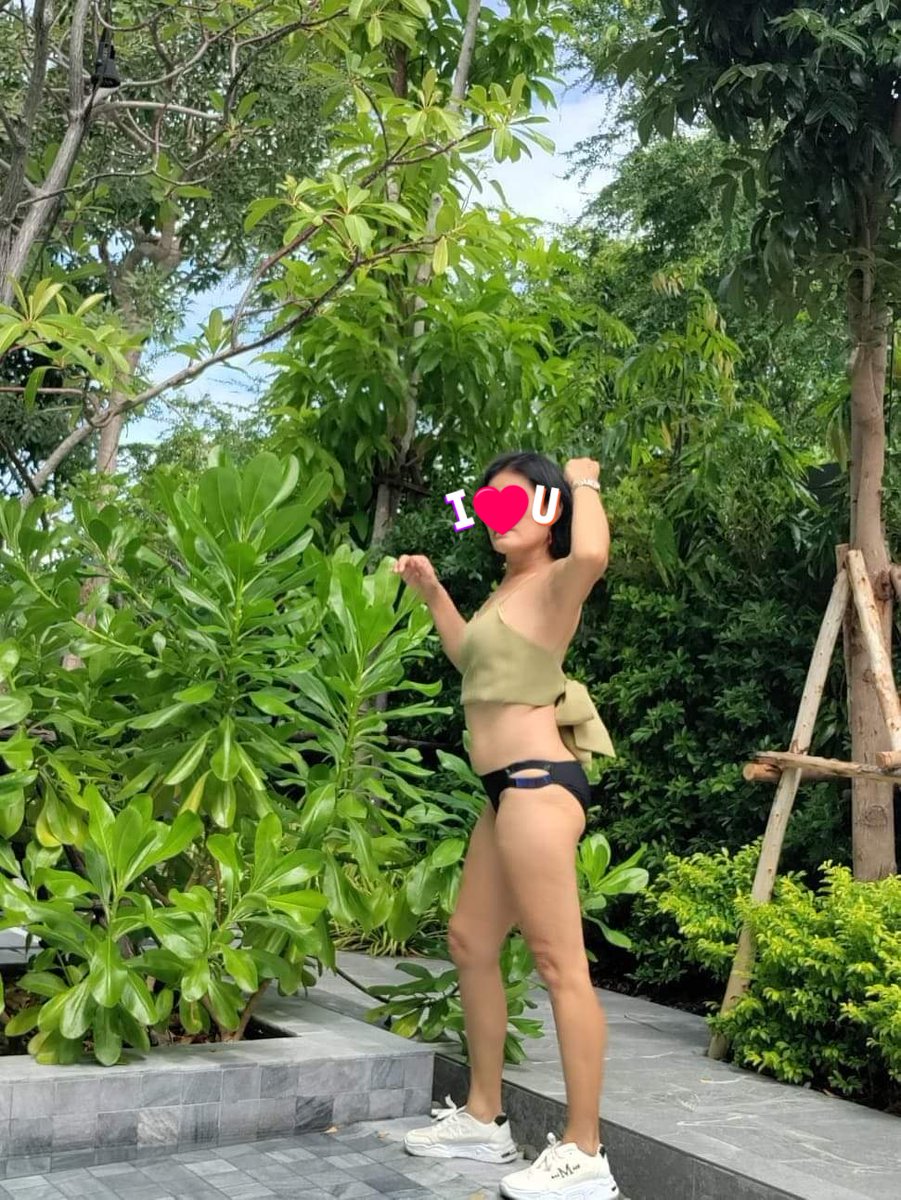 MyON210's tweet photo. #รับงานฉลองกรุง
#รับงานหน้านิคมลาดกระบัง
🦄ไม่เน้นลงสระ เน้นเก็บภาพในวัย50😅...ประเด็นคือว่ายน้ำไม่เป็น แต่ชอบfชุดว่ายน้ำทำไงดี😅👙..หุ่นไม่สวยแต่อยากใส่ค่ะ ให้กำลังตัวเองแปบ กลั้นหายใจไว้ ให้ FC เมา เมิง😆
# หนุ่มไหนจะ F ให้ กระซิบ���ด้นะแฮร่😁🤫 https://t.co/0tn2RW3Nsu