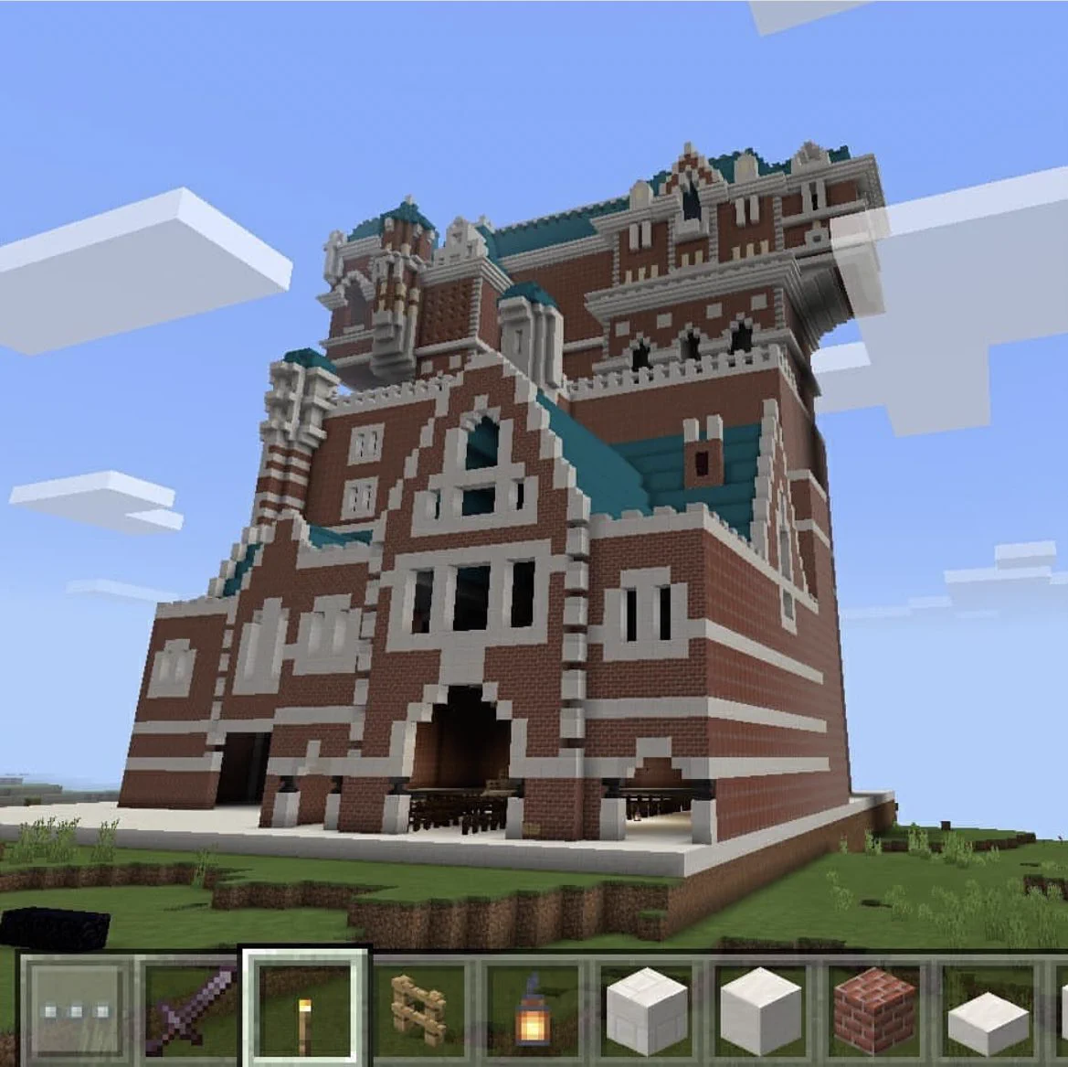 @kappe_craft この建造物は凄すぎますΣ(ﾟдﾟ；)💥
私は息子に頼まれてタワテラ(っぽいの)作りました🙌✨ かなり省略してますがこれでもかなり疲れました😂💦 