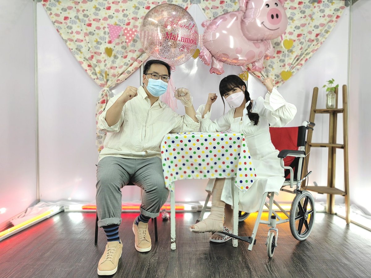 jokermaster619's tweet photo. #HBD ครับคุณหมู มีความสุขมากๆ ขอให้เจอแต่สิ่งดีๆ ประสบความสำเร็จในทุกๆสิ่ง อยากให้คุณหมูมีแต่รอยยิ้มตลอดไปนะฮะ เคียงข้างเสมอครับ^__^ หายไวๆนะคะ #MahnmookSweat16 #MahnmookLastIdol #Sweat16 #GoSweat #lastIdol #LastIdolThailand https://t.co/2ITLlkpJyJ