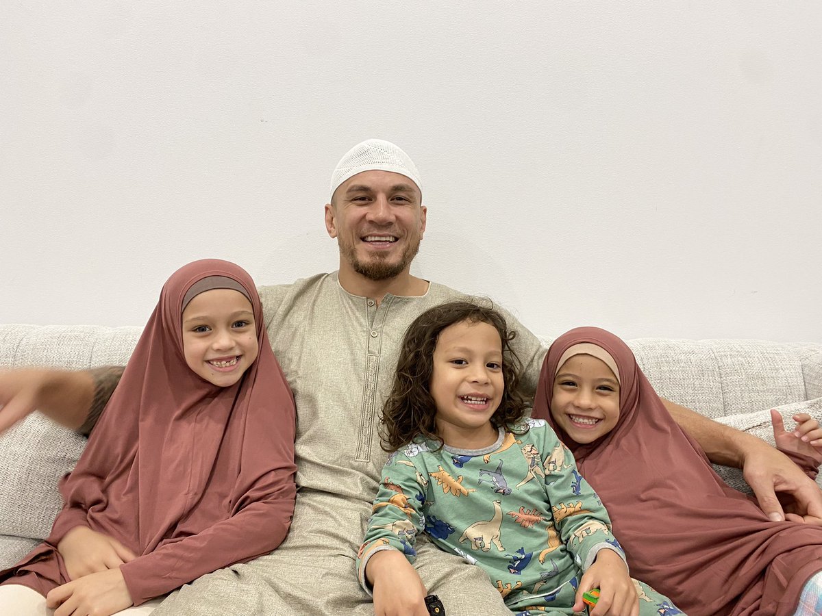 SonnyBWilliams's tweet photo. Wallahi I love this time of the year. 🤲🏽❤️ it’s always perfect timing. In Shaa Allah everyone’s having a blessed month.  #Ramadan2022 🌙 https://t.co/7RLBGC2P51