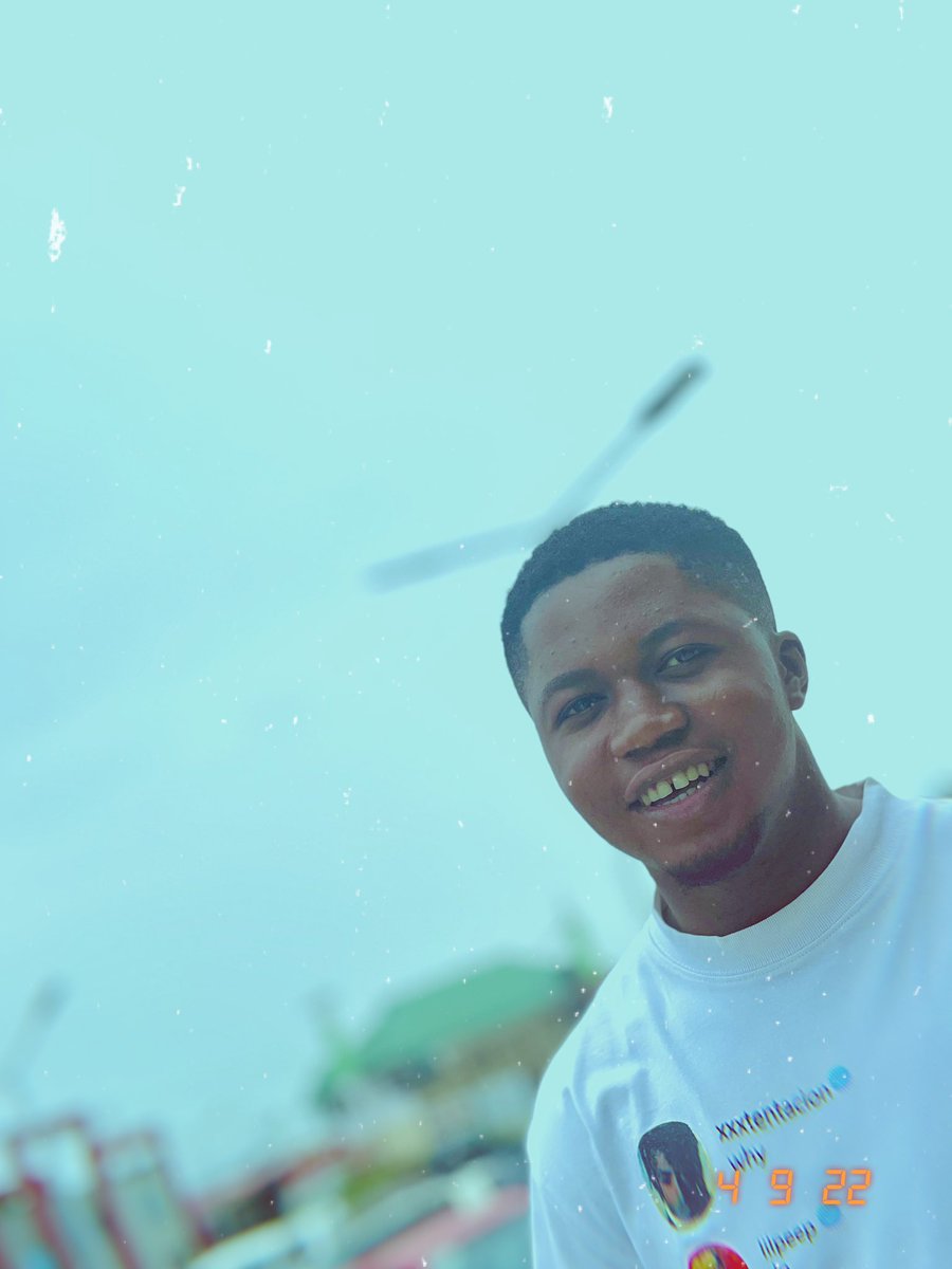 PresleyWire's tweet photo. The smile 😊 #30BG #handsome https://t.co/HJDVRkqH7m