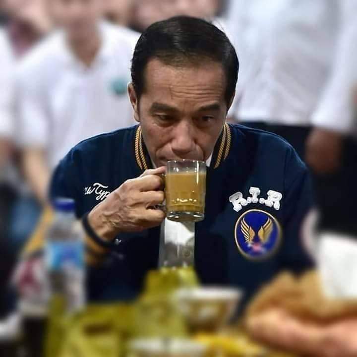 AgBenshiro's tweet photo. #SayaBersamaJokowi https://t.co/fvWWffVpUM