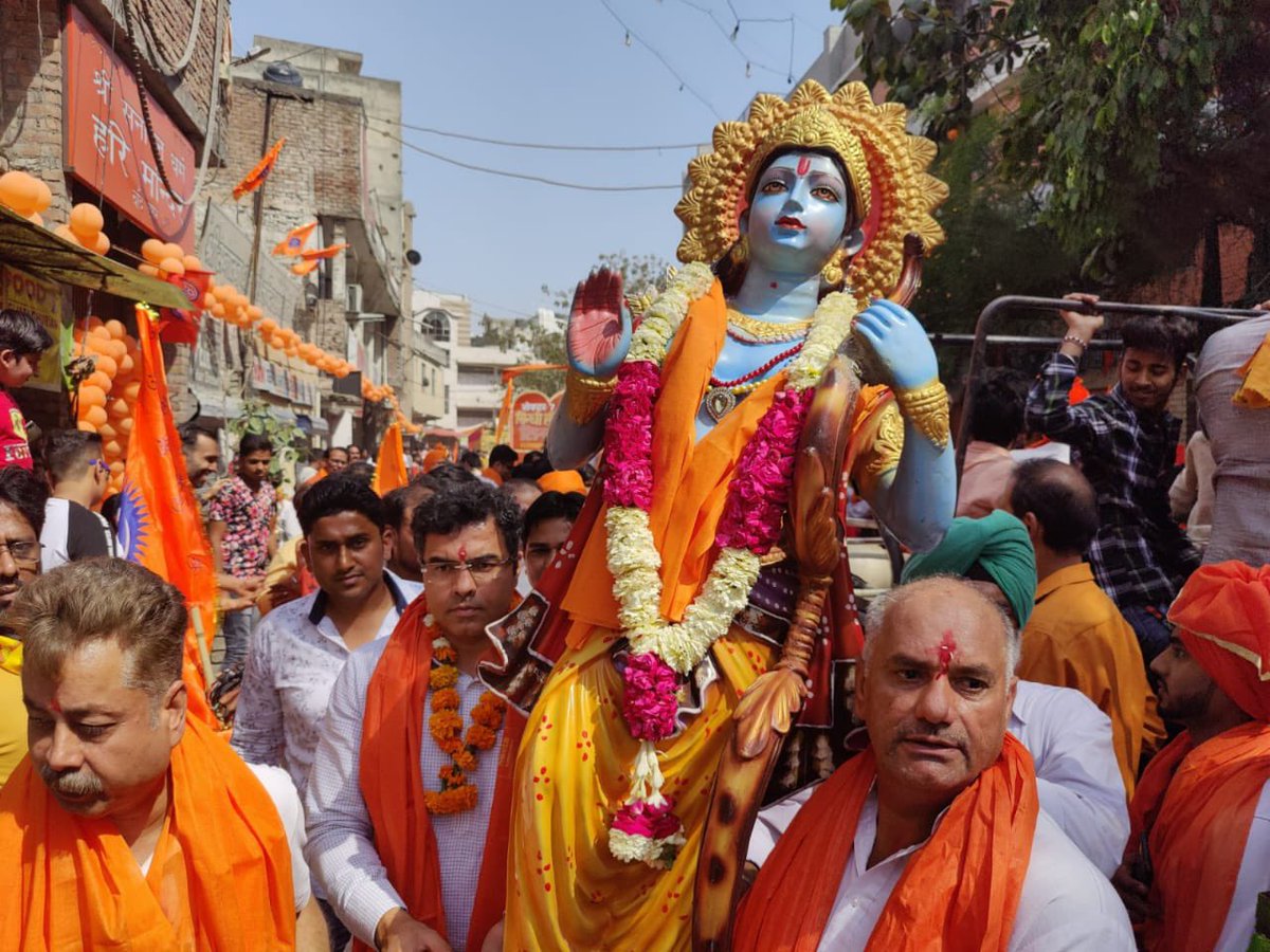 p_sahibsingh's tweet photo. पावन पर्व रामनवमी के अवसर पर पश्चिमी लोकसभा क्षेत्र के सनातन धर्म मंदिर चौखंडी में निकाली गई भव्य शोभा यात्रा में सम्मलित होने का सौभाग्य प्राप्त हुआ। 
प्रभु श्रीराम सभी का कल्याण करें। https://t.co/WKtoH0NV4j