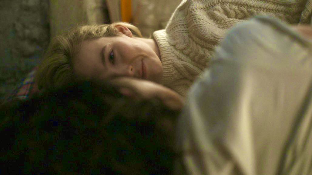 Minielv23's tweet image. It looks like bly manor but feels like Lexa. Too familiar with the pain in 307 and it felt exactly the same. We got everything we wanted in the episode and then stripped away just like that. #killingeve