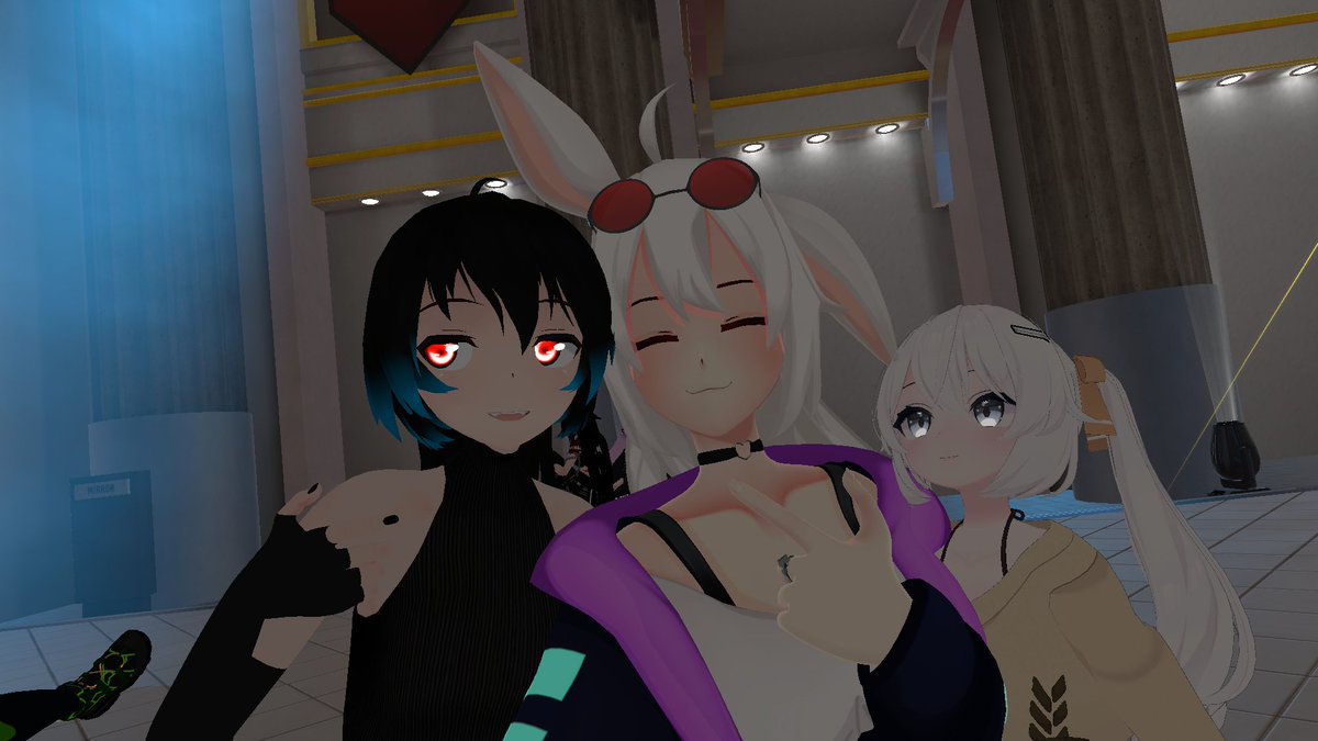 @VR_LoliSquad  party pics of the week