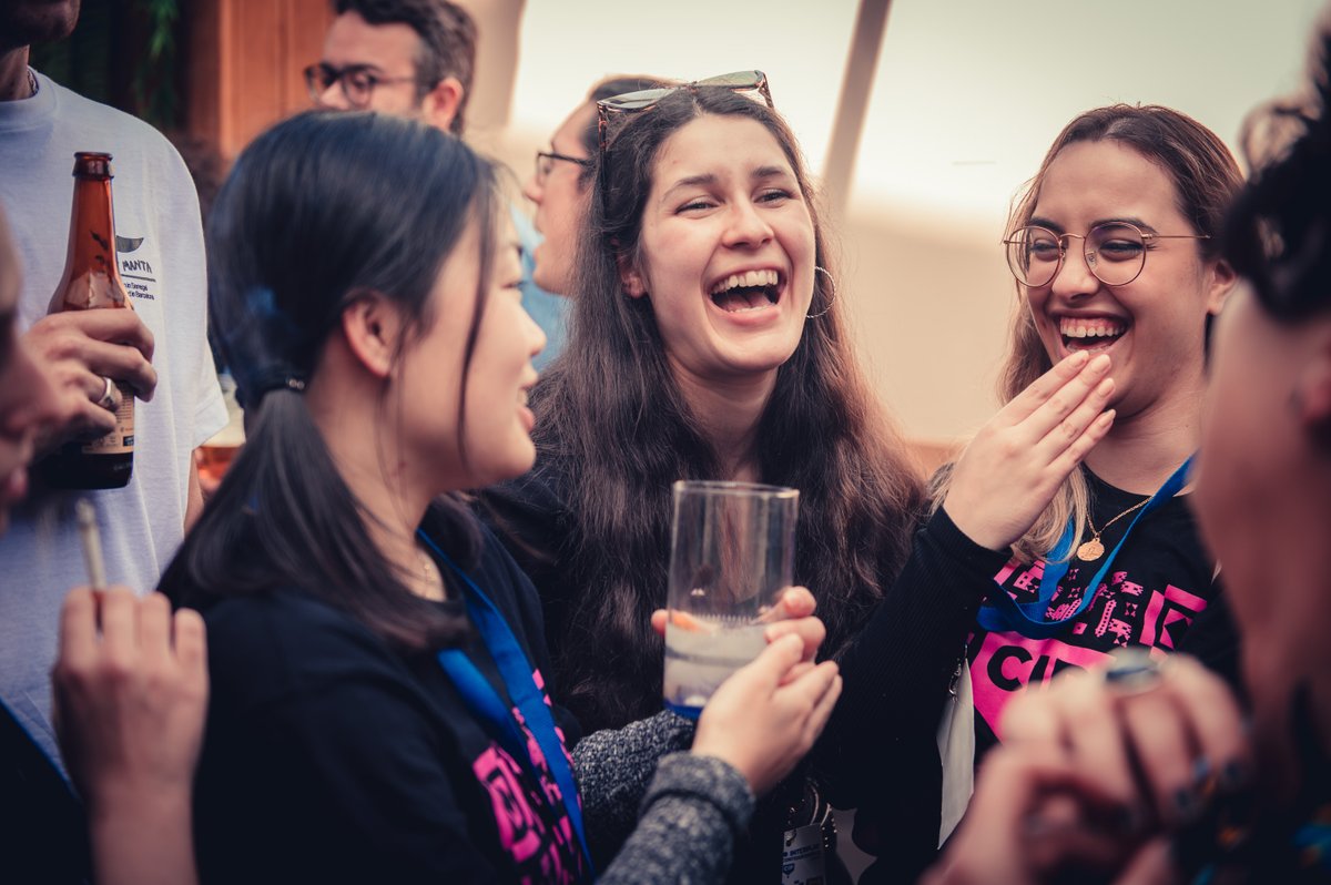 InterplayFest's tweet photo. Menuda resaca emocional despois da festa que foi este #Interplay2022
E para festa, a pinchada con Marta Salicrú 💥💥💥 https://t.co/dWo7SoZVu5