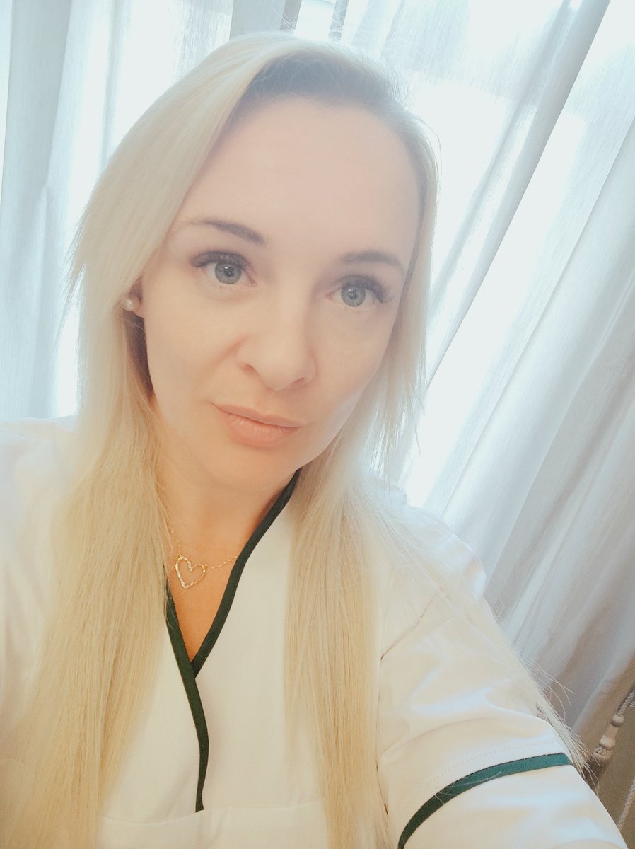 BuckleCheryle's tweet photo. Finally got my OT green trimmed uniform 👏
Few weeks left as a student and i begin the transition to qualified occupational therapist 😁💚. Hoping imposter syndrome doesnt make an appearance.🤞 https://t.co/o31aJF2nb1