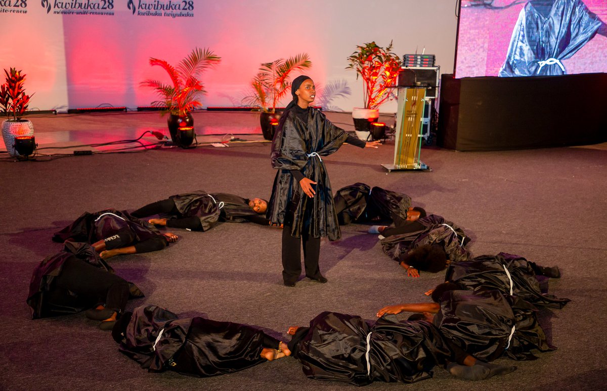 Miss Rwanda tweet media