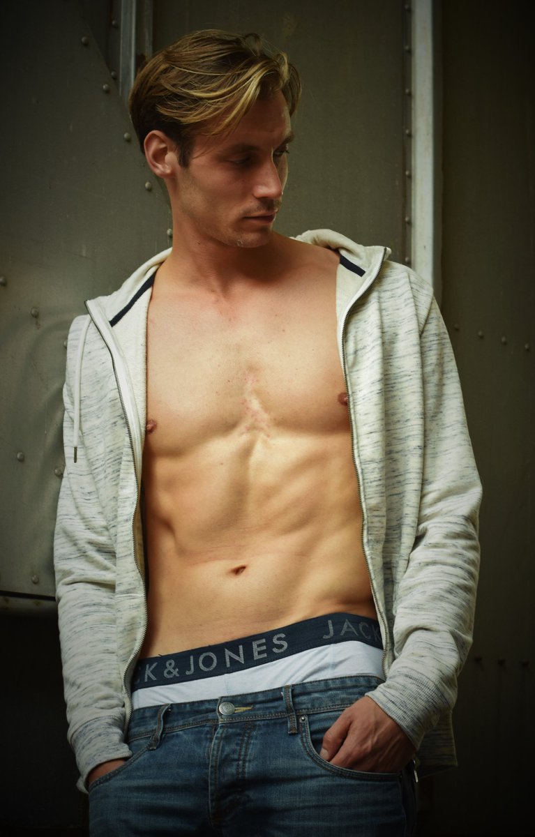 DeuzemanPhotography tweet media