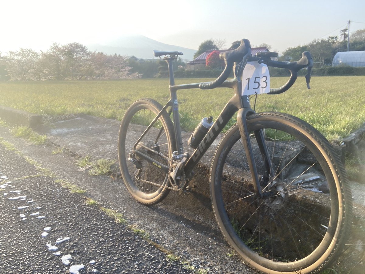 ride_food_love's tweet photo. MTBパークで行われた、3時間エンデューロに参加🚲
グラベル部門優勝🏆(全員ラップ)
MTB含めても総合2位だった✌️
3時間のアップダウンは獲得標高1700mくらい。
走り込んだなー💪
#cscclassic
#TCXはいいぞ https://t.co/VlMt7p9sVk