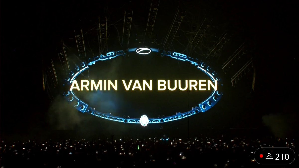tranceismyworld's tweet photo. Armin's hands >>>
#ASOTLA https://t.co/OmRiok47yZ