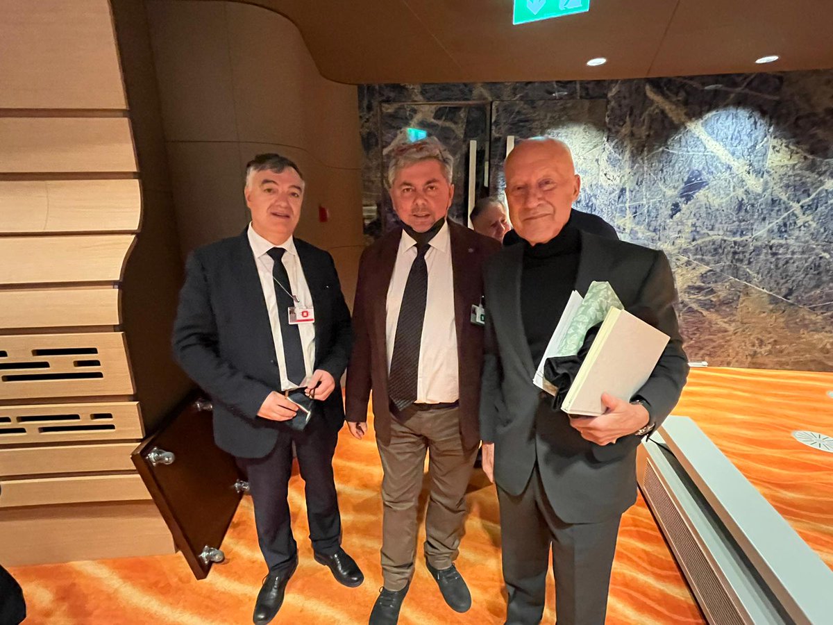 provpzresilient's tweet photo. Nella provincia di Potenza, i #Sindaci sono stati supportati da una forte azione di #coordinamento fornita da @ProvinciaPZ che ha assicurato l’assistenza continua necessaria per migliorare la #circolarità delle #informazioni e delle soluzioni da fornire ai #cittadini #Covid19 https://t.co/2SqikFoQ5G