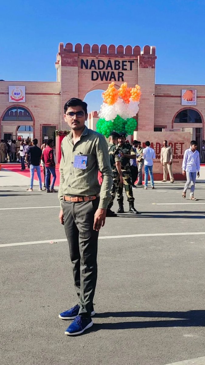 D_K_Chaudhari's tweet photo. 📍નડાબેટ 🇮🇳 https://t.co/INJDhrX7FF