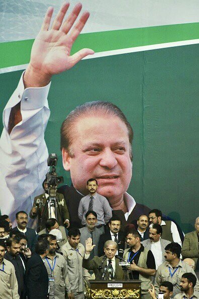 CMShehbaz's tweet photo. I recall how Mian Nawaz Sharif, Maryam Nawaz, Shahid Khaqan, Khawaja Asif, Saad Rafique, Ahsan Iqbal, Rana Sanaullah, Hamza, Hanif Abbasi, Mian Nauman et al. were hounded, stigmatized &amp; put behind bars. Can’t appreciate enough the sacrifices &amp; political struggle of PMLN family! https://t.co/mdZvbhja4W