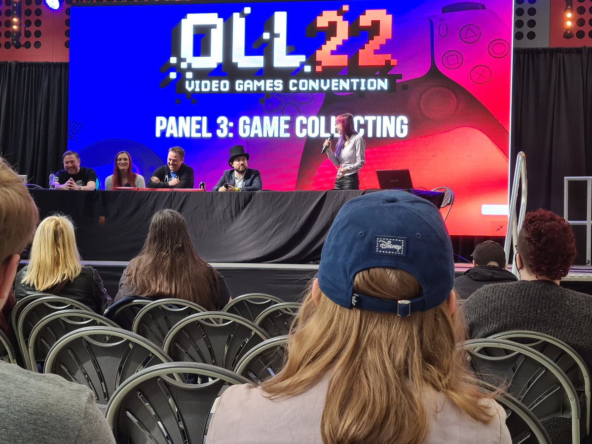 DollyHowlett's tweet photo. So proud of this guy! Great panel on Game Collecting at #OLL22 @Lord_Arse https://t.co/2WgpeJ5bkL