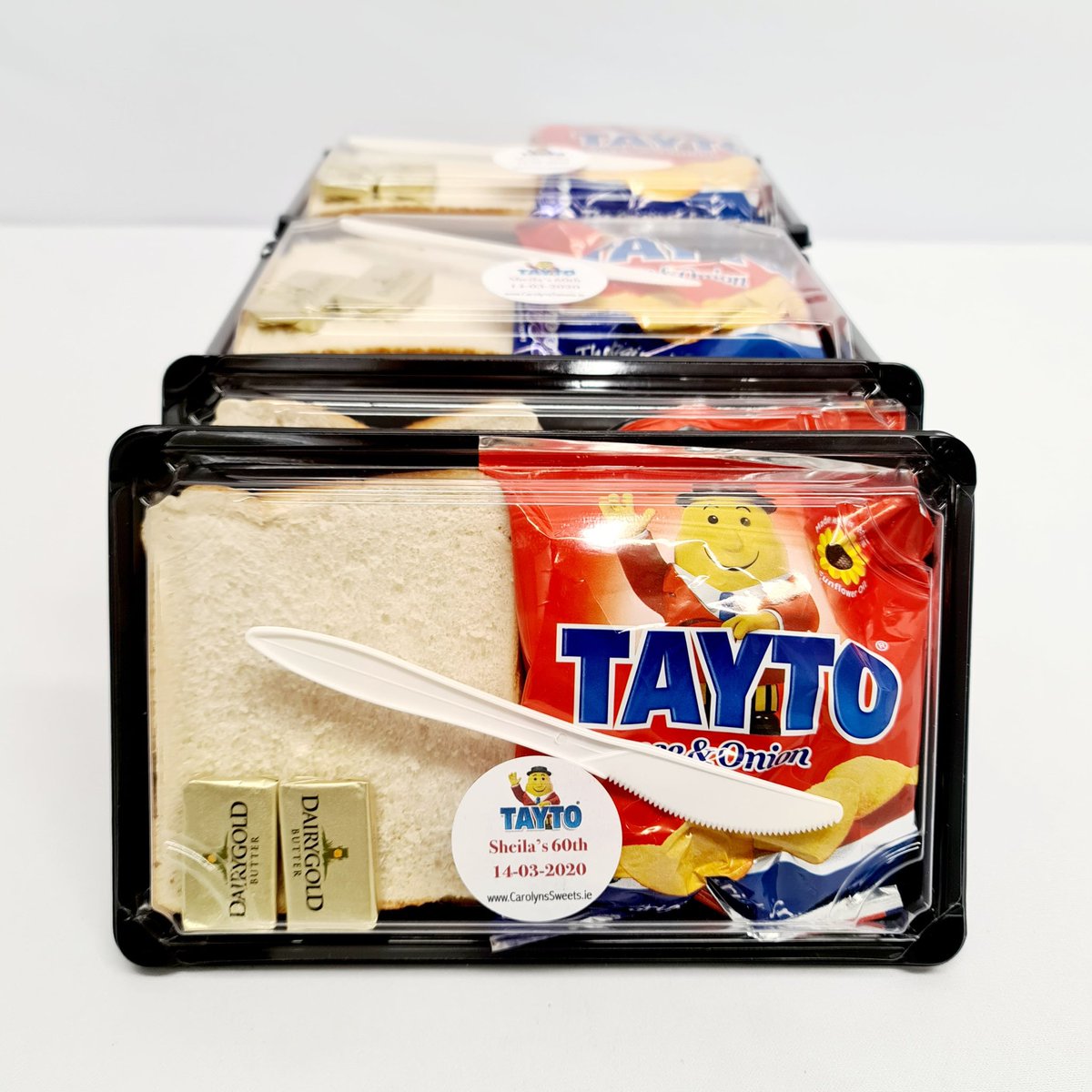 @sarahjane792 This is quite an typical Irish thing that later in the evening during an Irish Wedding people get peckish so out come the DIY crisp sambos. @MrTaytoIreland
