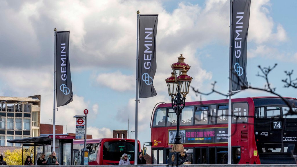theboatrace's tweet photo. On week ago today we were getting ready for The @Gemini Boat Race 2022
We hope you had a great time! To catch up with all the action go to 👉 https://t.co/1ss7D4OLFb
#TheBoatRace #TheGeminiBoatRace
#BackInLondon #TheChampionshipCourse
#CambridgeBlue #OxfordBlue https://t.co/ccX2rf6p9m