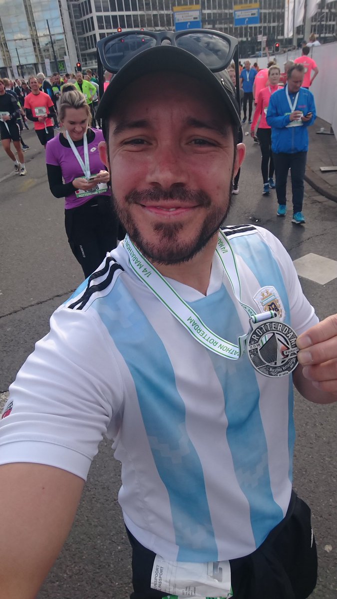 pablolbdt's tweet photo. @MarathonRdam Het was een plezier om deze race te rijden Proficiat voor de organisatie!!! 👏👏👏 🥉 #marathonrotterdam
(con la celeste y blanca a todas partes! 🇦🇷) https://t.co/55OEdvUMR3