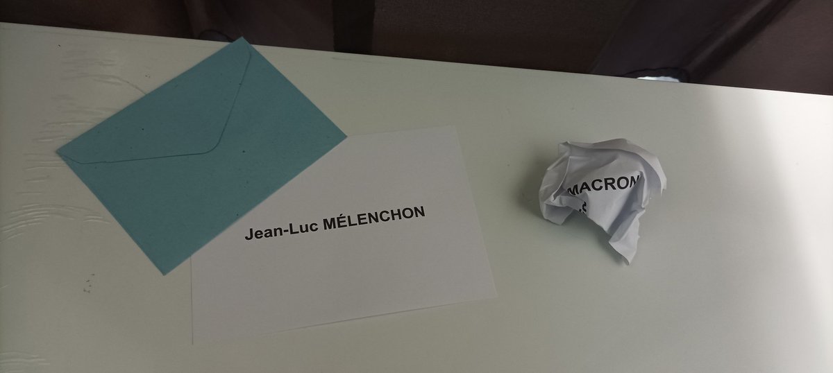 C'est fait !!! 
Mélenchon va gagner 🔥
#JeVoteMelenchon
#JeVote
#JeSuisCanonJeVoteMélenchon
#electionpresidentielle2022 
#Melenchon 
#MacronDegage #MacronMenteur #MacronDehorsDesLePremierTour 
#MelenchonVaGagner