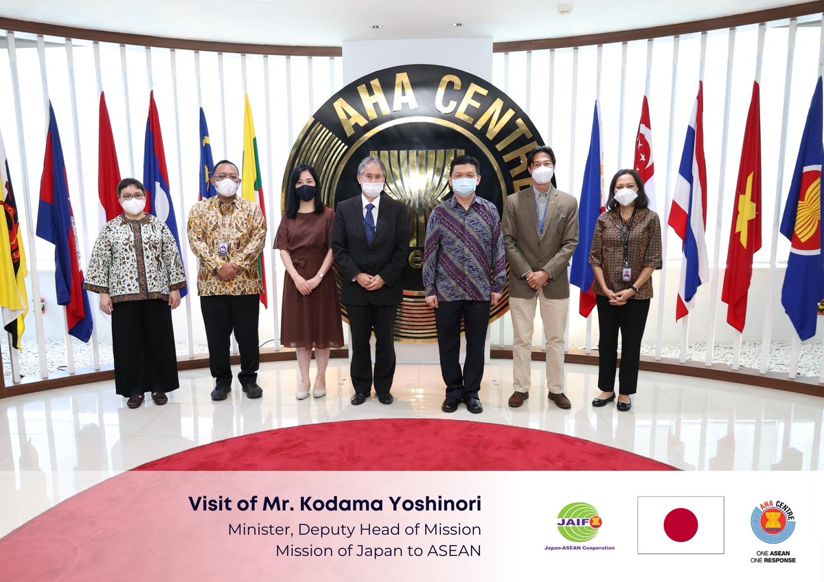 AHACentre's tweet photo. Honoured to welcome Mr. Kodama Yoshinori, Minister and Deputy Head, Mission of Japan to ASEAN, to the AHA Centre.
The meeting discussed the Government of Japan’s long-standing support towards AHA Centre's disaster management efforts through #JapanASEANIntegrationFund #JAIF https://t.co/rSKCCdyfnS