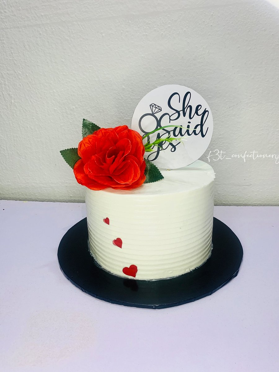 cocobreeze1's tweet photo. SHE SAID YES❗❗❗Beautiful proposal cake with loads of yumminess inside .
We make your occasions extra special.
Do you need cake?
We're just a DM away to take your order
Cheers to productive week ahead🥂🥂
#proposalcake #shesaidyes #engagementcake #akurebaker https://t.co/geWM81AnZw